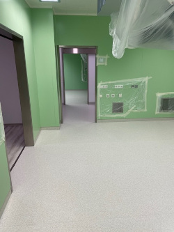 Operationsraum Tarkett iQ Granit