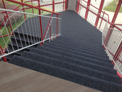 Treppe und Podeste erneuern